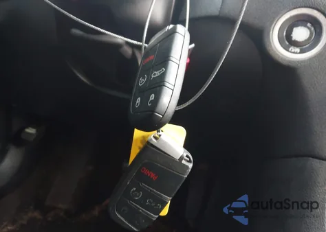 2017 Dodge Charger Se Rwd z USA, uszkodzony, nr VIN 2C3CDXBG3HH547702